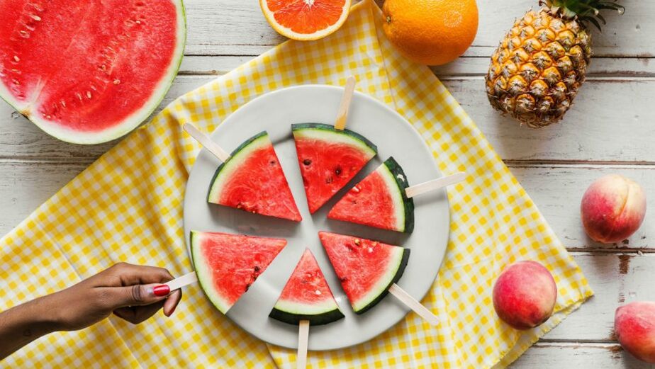 Kúsky melónu na tyčinkách